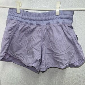 Lululemon Tracker Shorts 3in Lavender Size 6